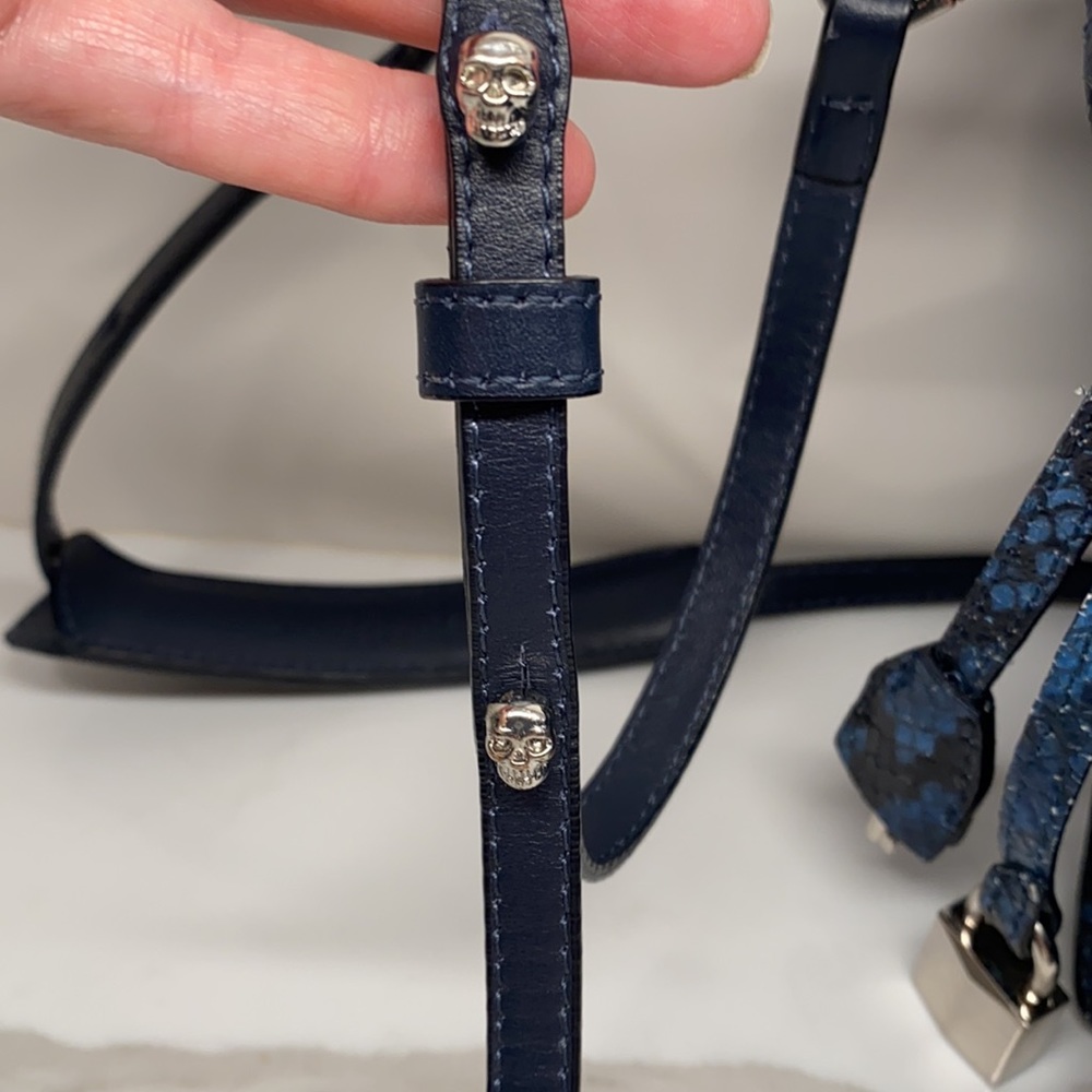 Zadig and Voltaire cobalt blue snakeskin crossbody - Picture 12 of 16